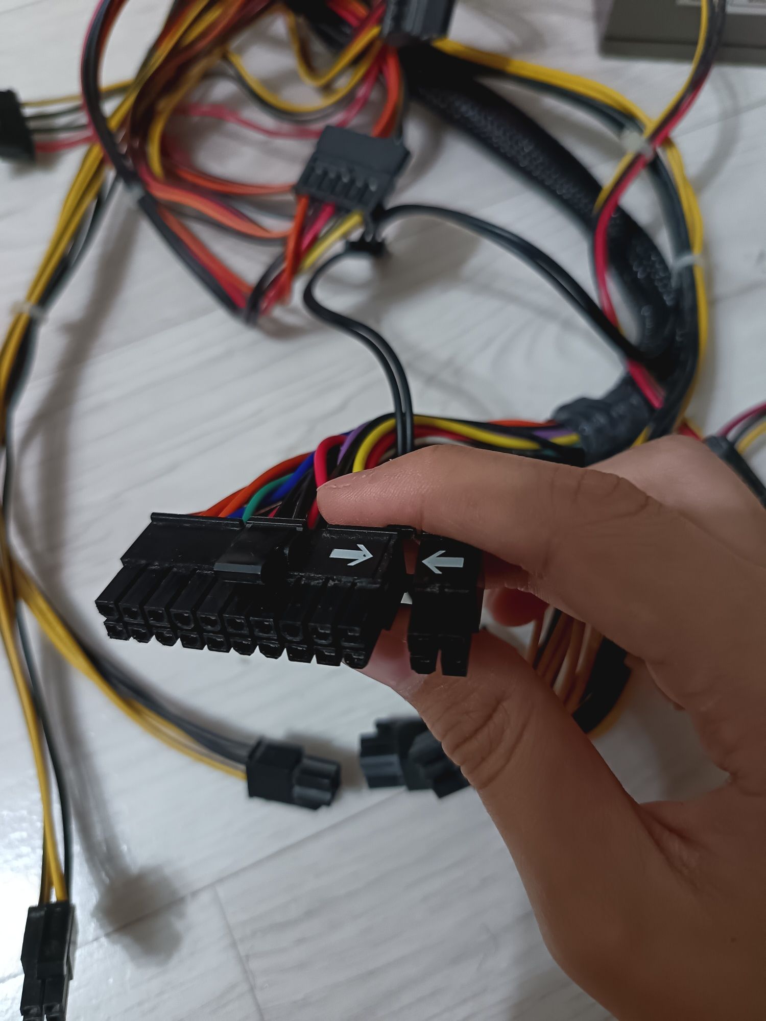 блок питания Huntkey LW-6550SG 550W