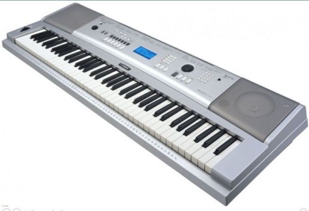 Синтезатор Yamaha DGX-230