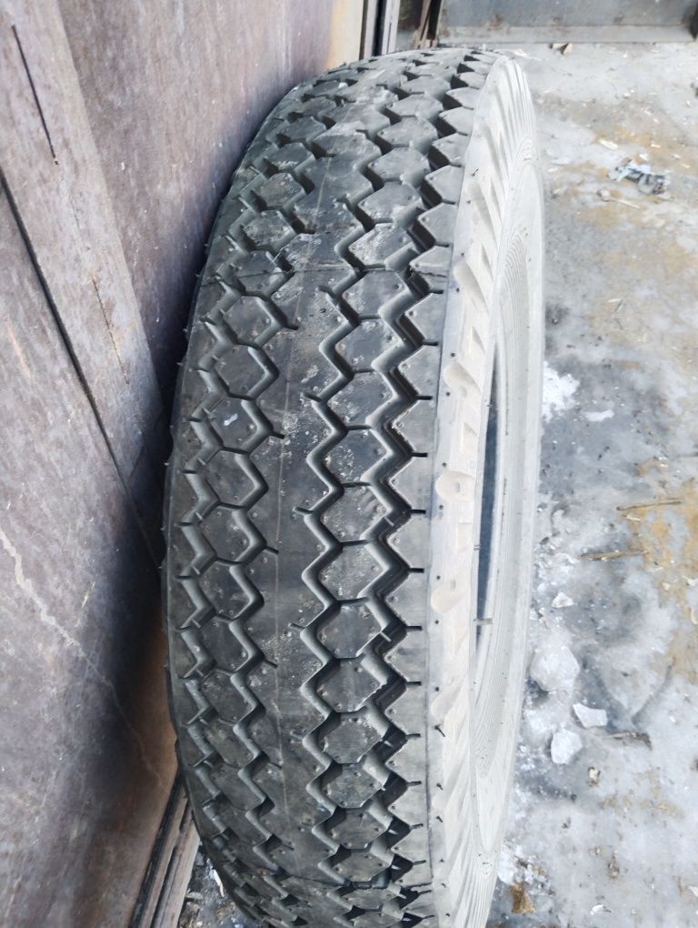 Продам шину R 11