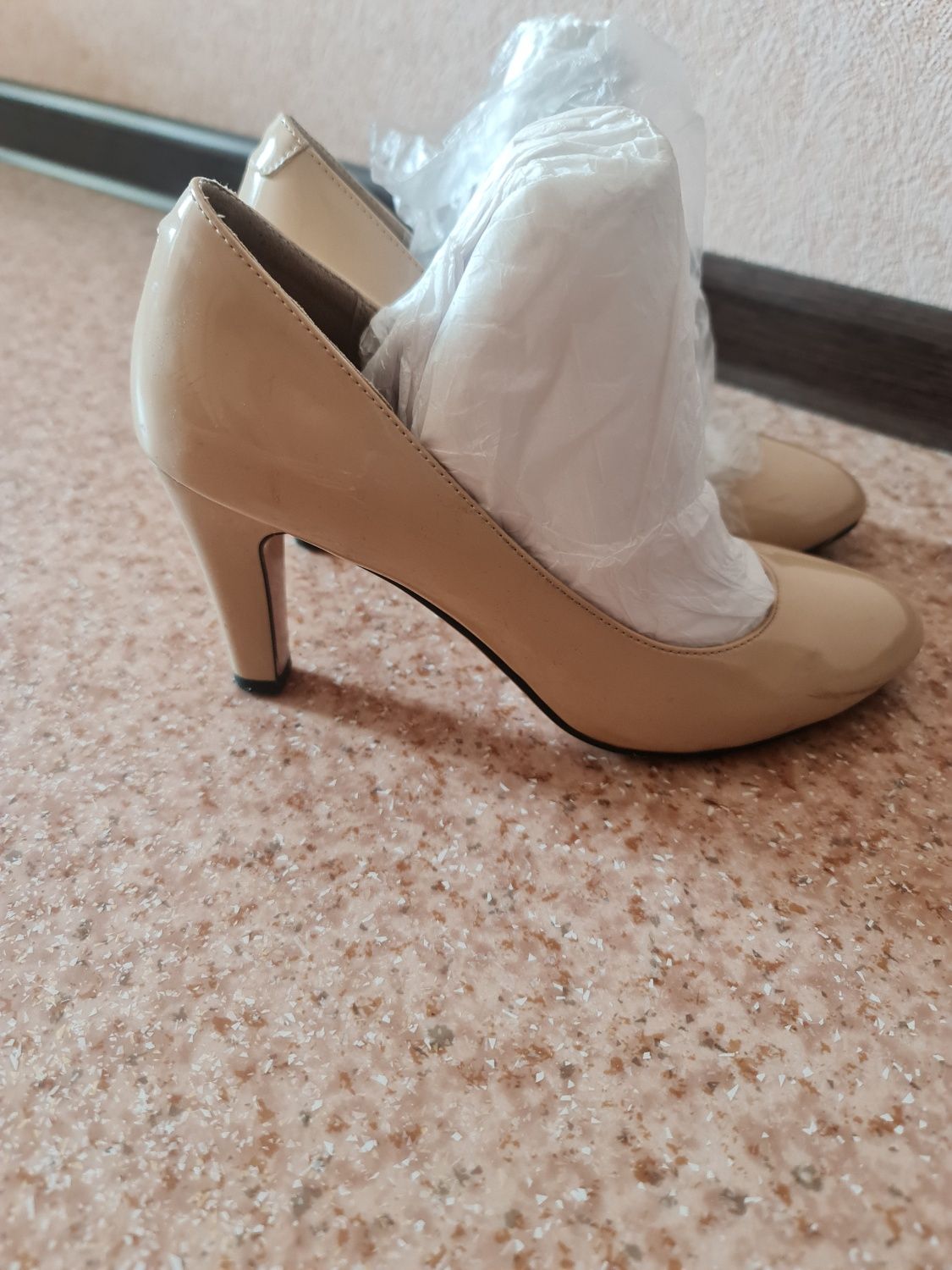 Продам туфли летние