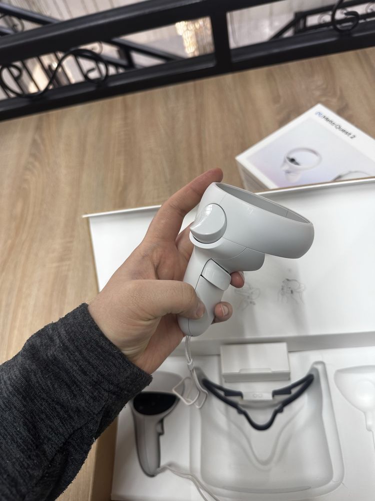 Meta Quest 2 128GB срочно продам цена низкая