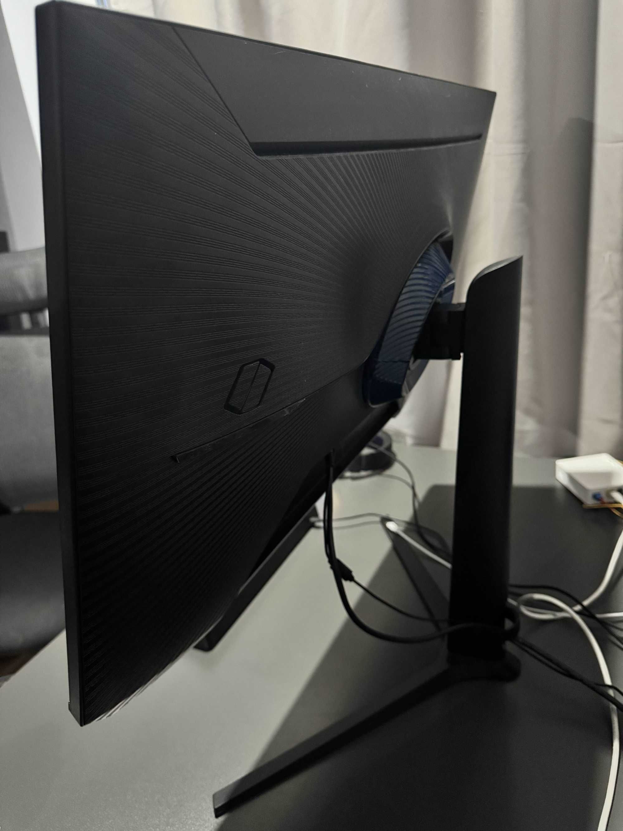 Монитор Samsung Odyssey G5 32"