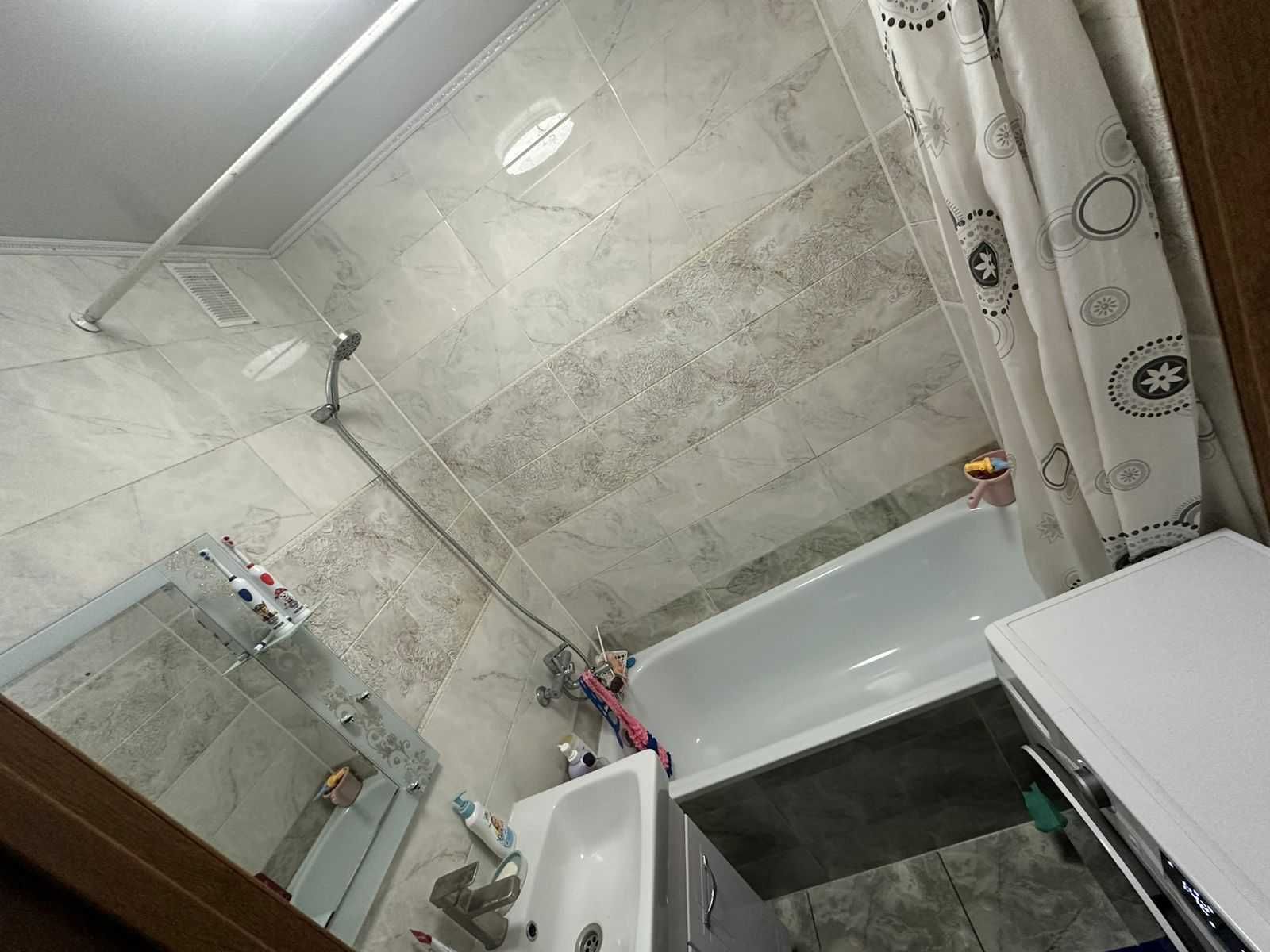 Продам 2 комнатную квартиру 3/5 56 кв.м. р-он Океан