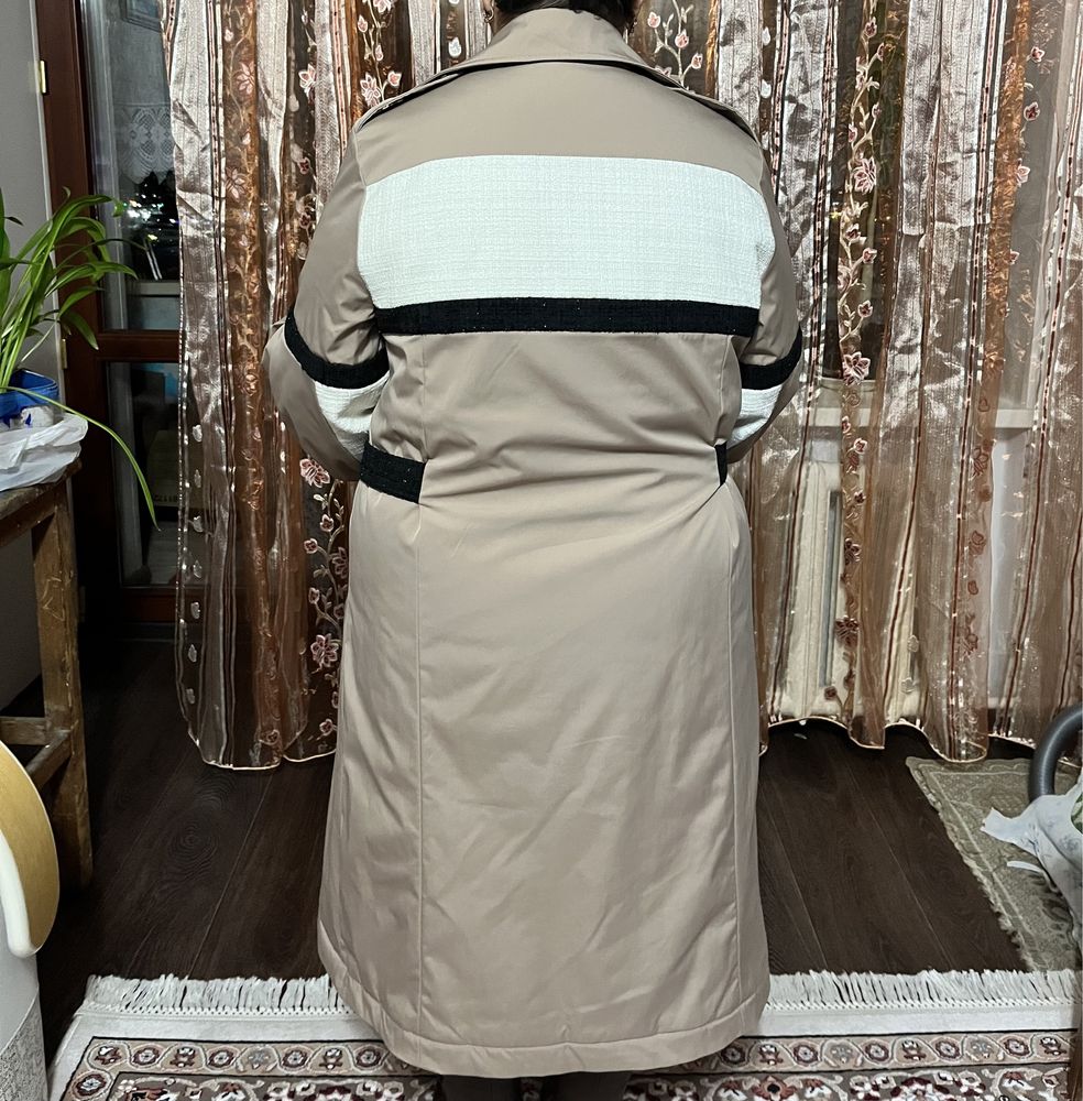 Женский  плащ (Демисезонный. )