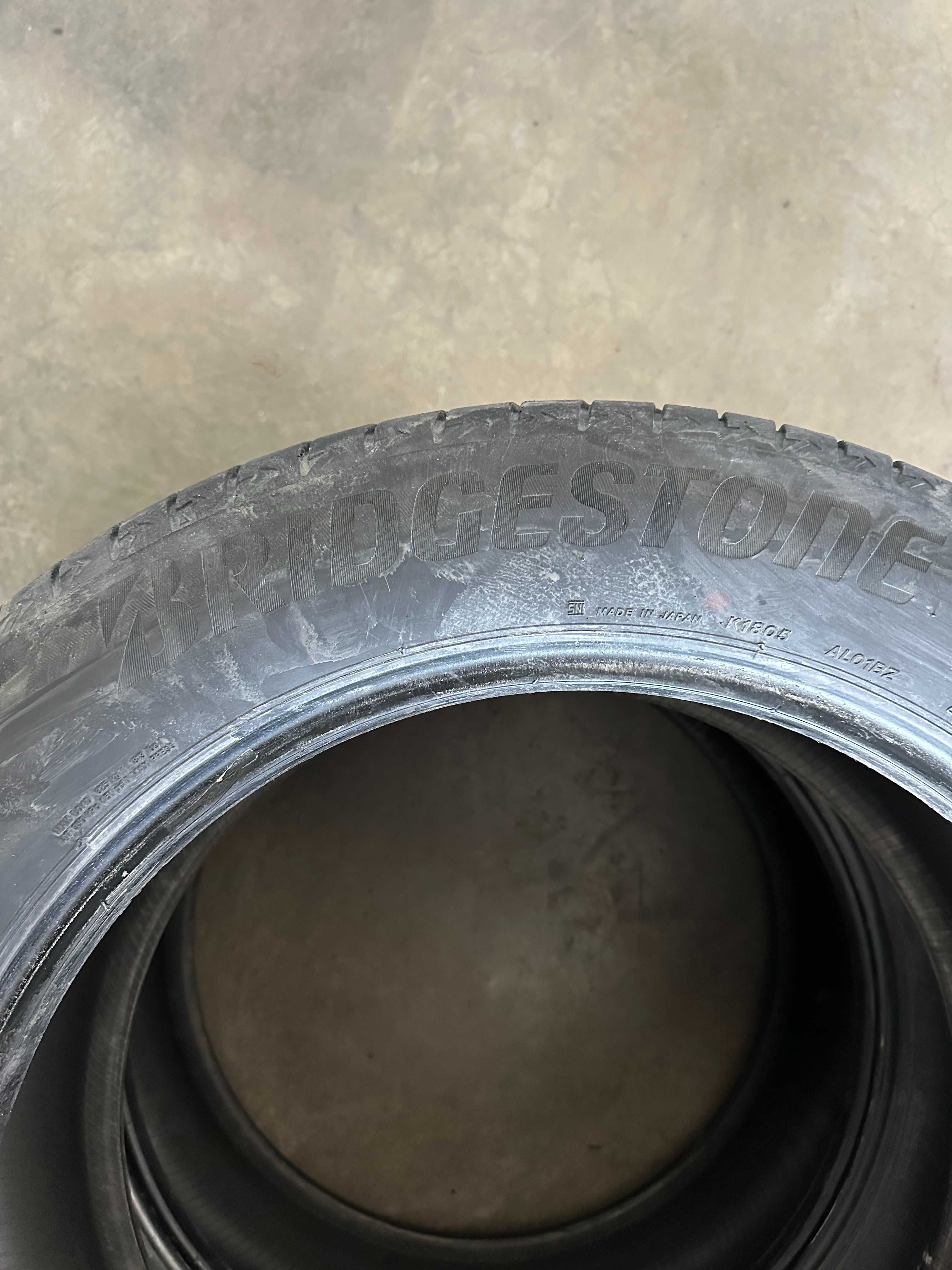 Продам летние шины б/у Bridgestone 235/55R19