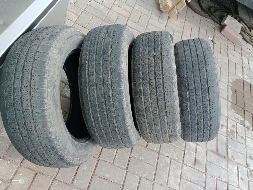 Шины летние 235...60...17