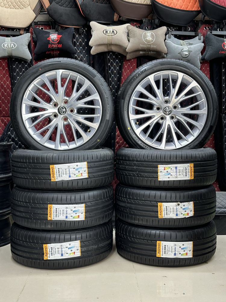 Камри 235 45 R18 оригинальный комплект лето новый шины трейдин есть