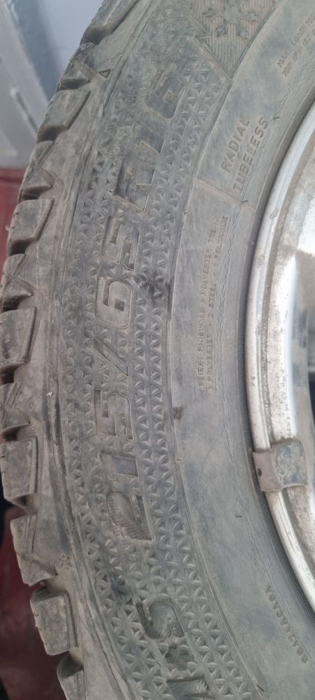 215/65/16 Шины Goodyear UltraGrip 600