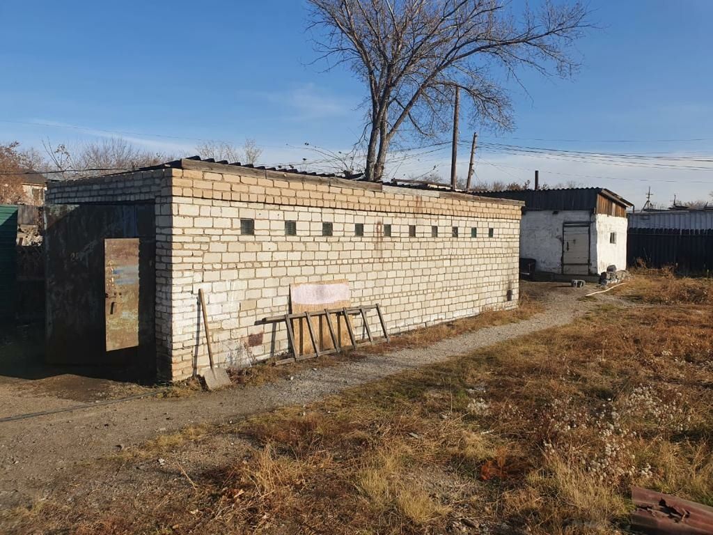 Частный дом с земельным участком