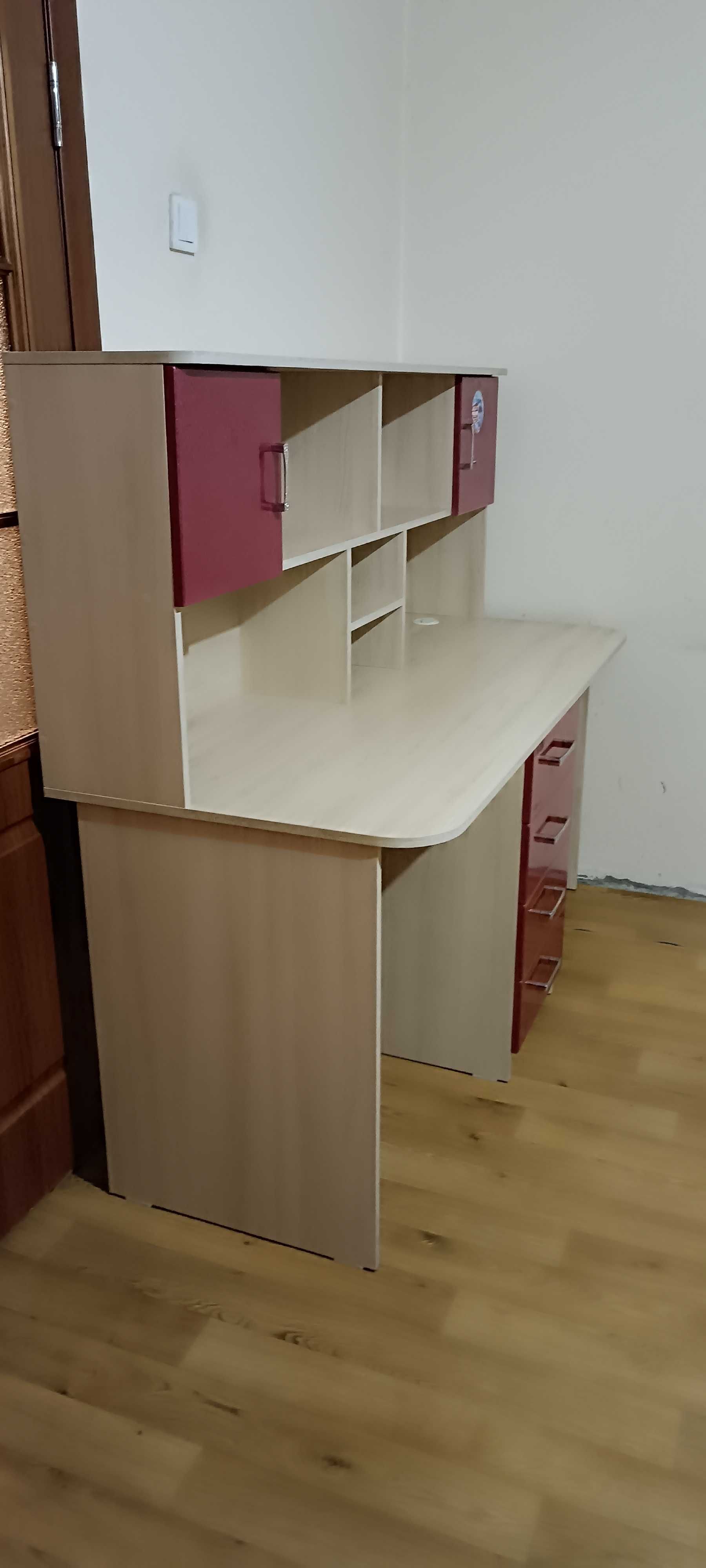 Стол детский для двоих
