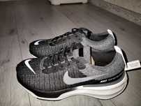 Продам кроссовки nike
