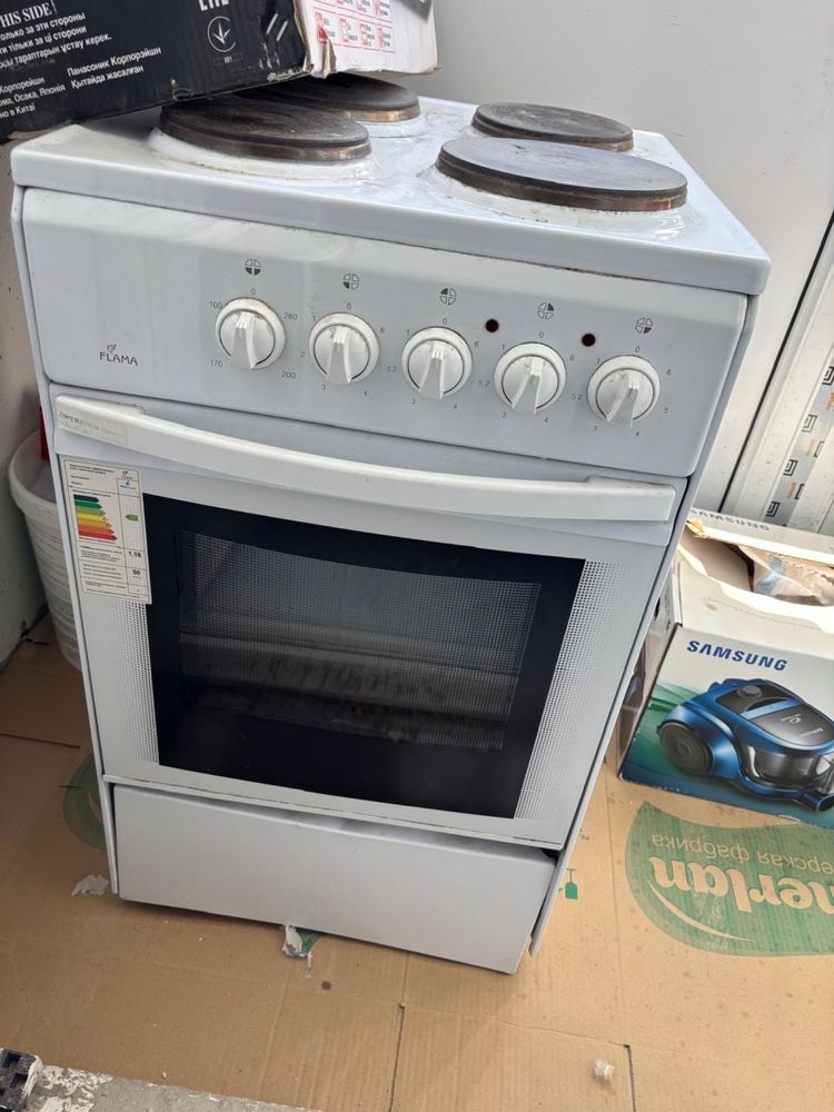 Продам газ плиту, торг уместен