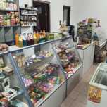 Продуктовый магазин с оборудованием