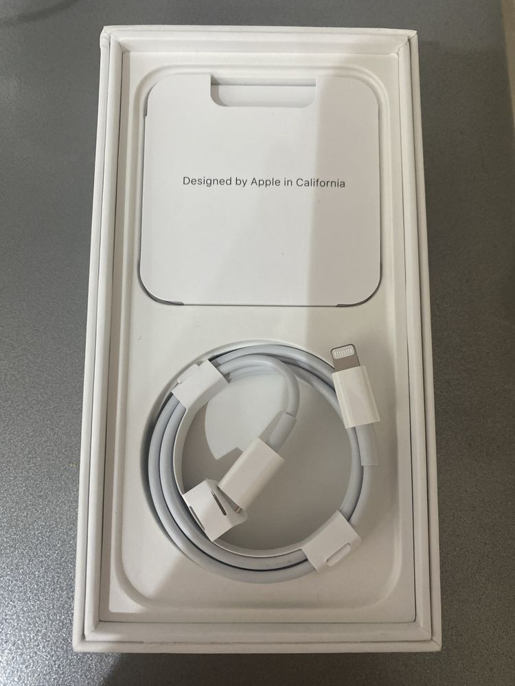 Айфон 13 128 gb на гарантии