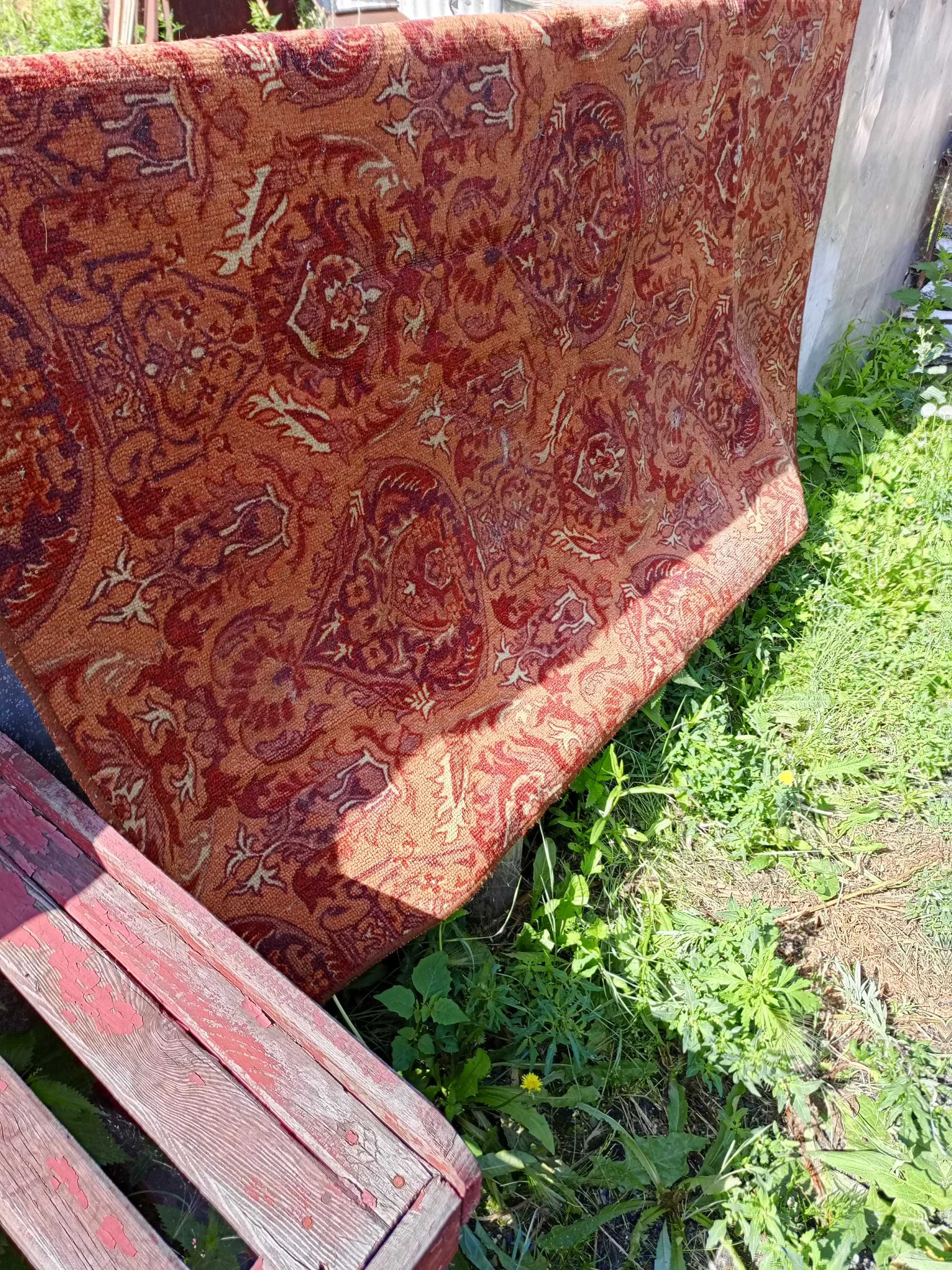 Продам палас 2 на 1,5 метра