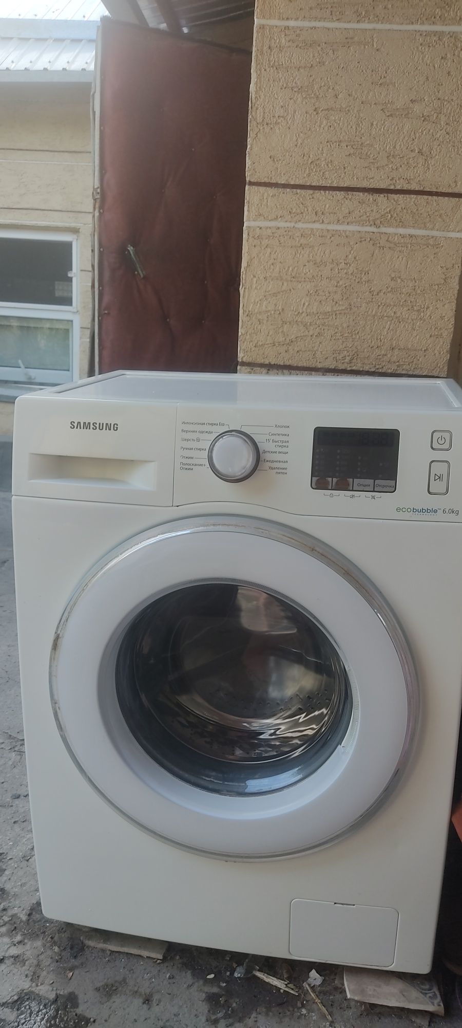 Продам стиральную машину LG б/у