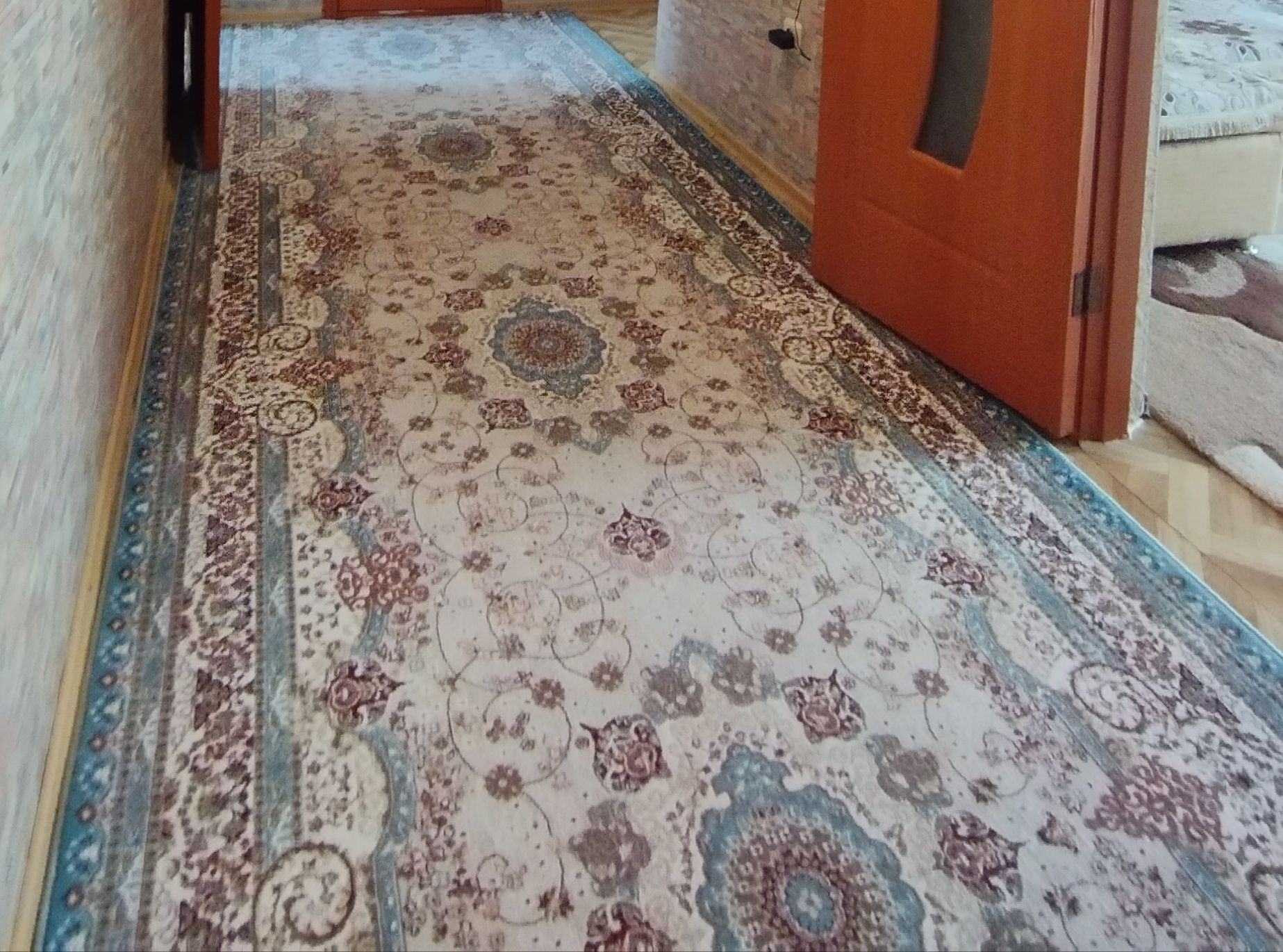 Продаю ковёр-дорожка