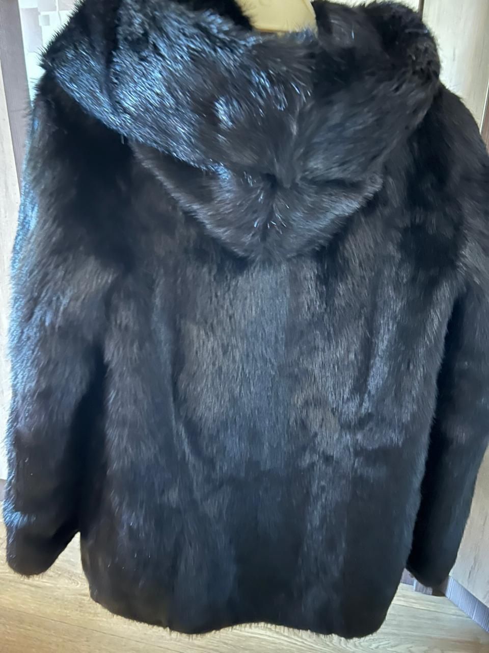 Продам шубу автоледи