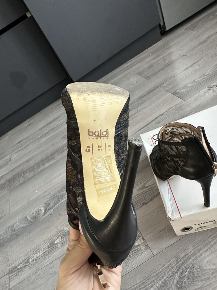 Туфли ажурные, за 6000