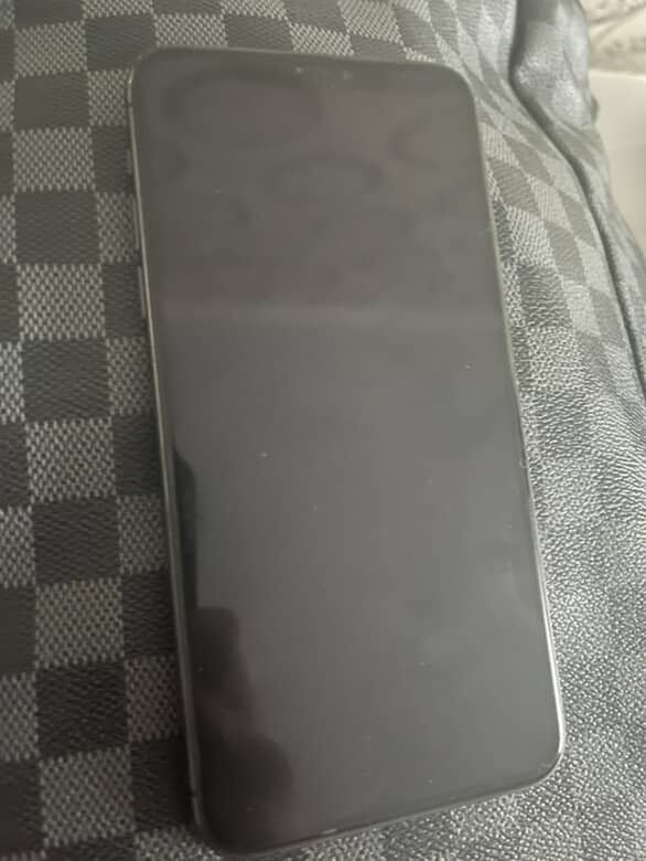 Продам iphone 11 pro max
