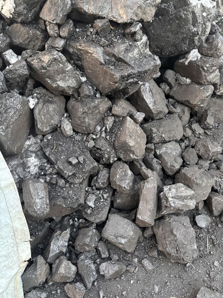 Продам Шубаркулский уголь по мешках и дрова