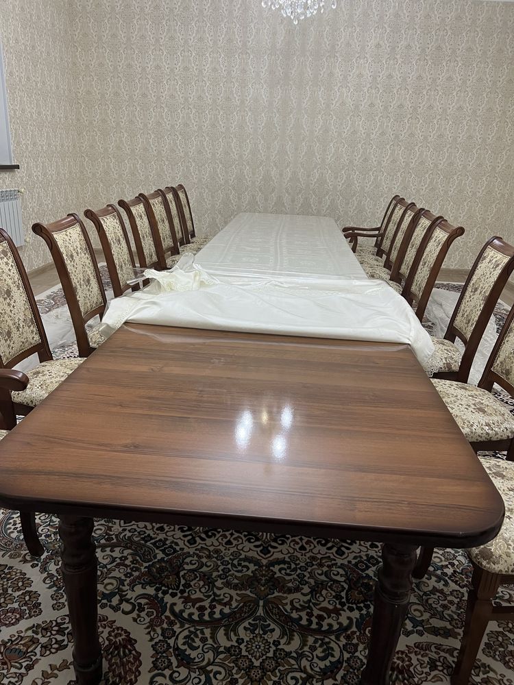 Стул орындыктарымен сатылады