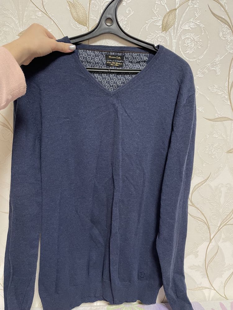Продам мужской свитер Massimo Dutti