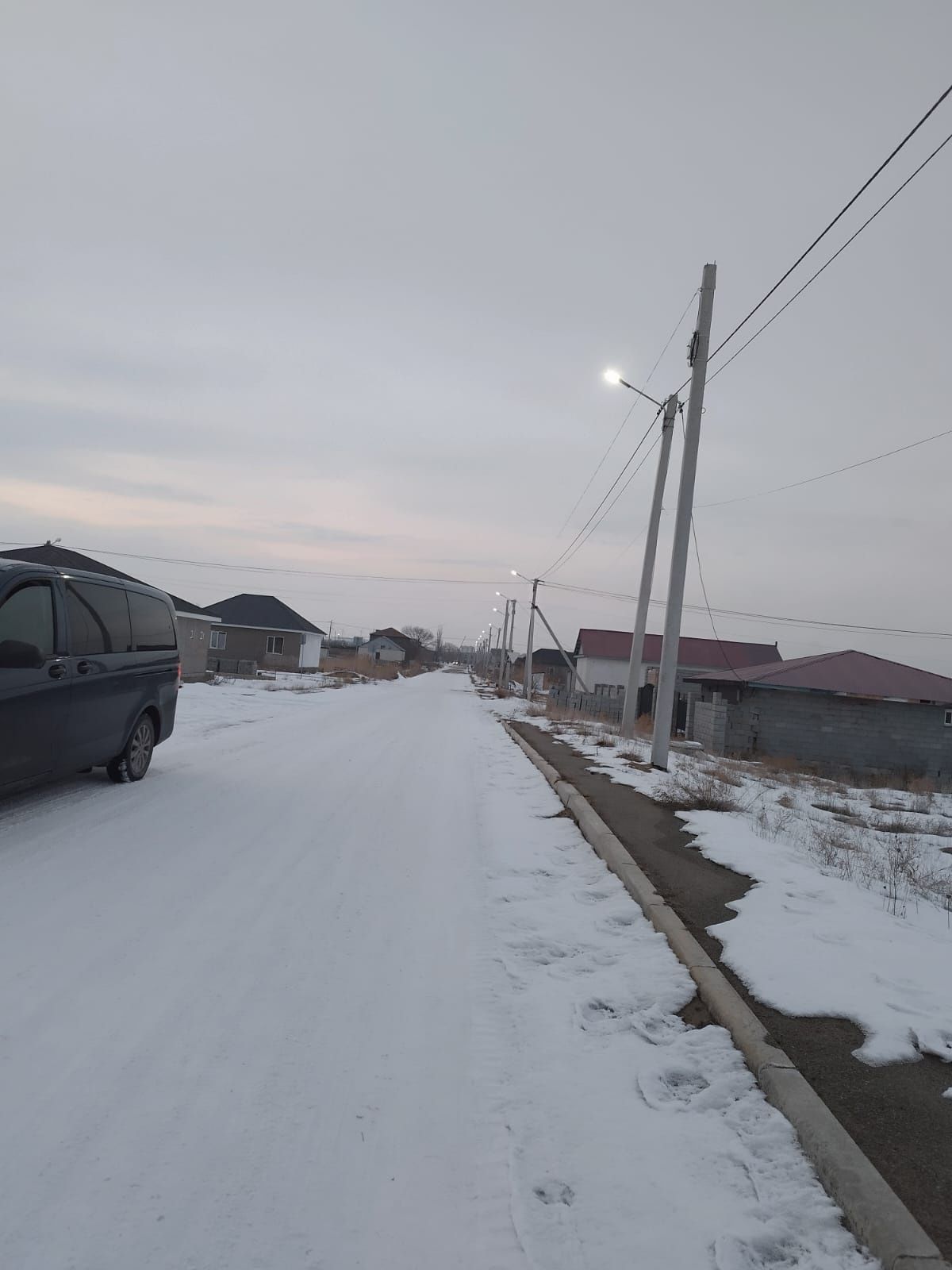 Продам участок в МКР 12Б