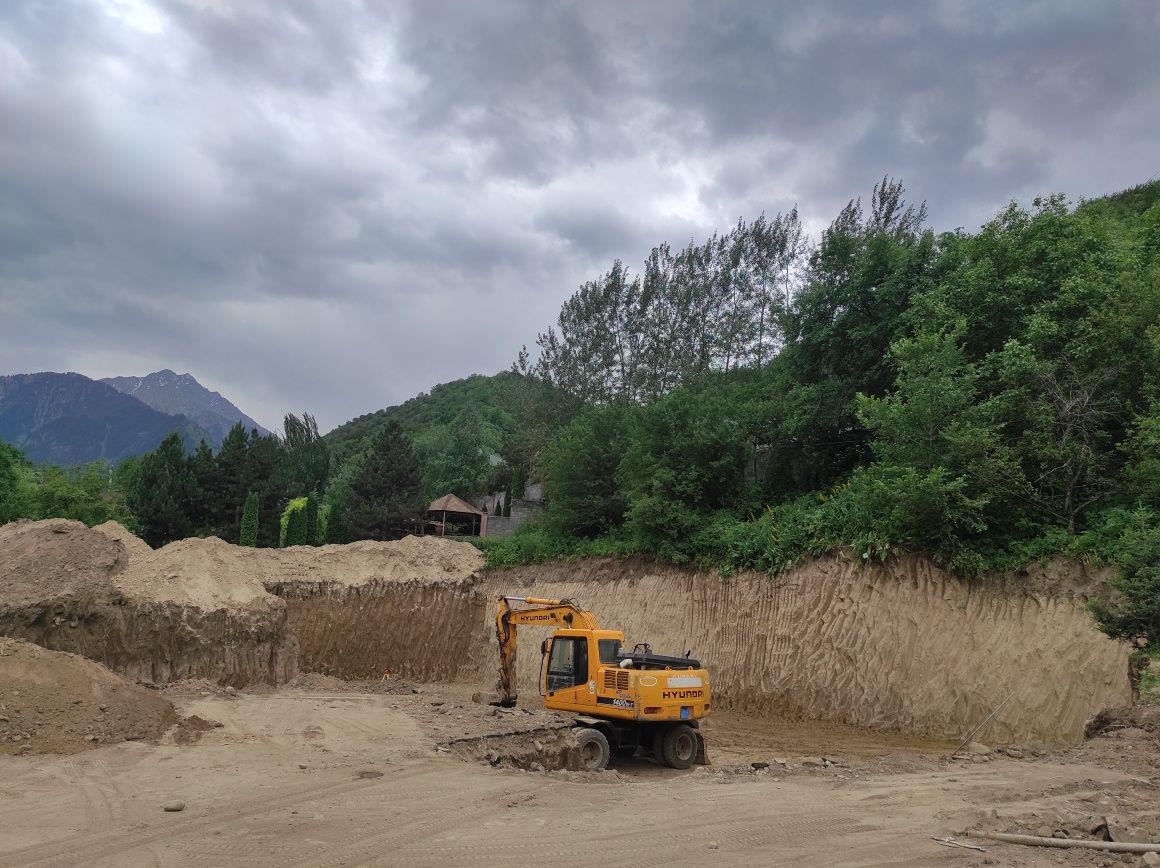 Услуга экскаватора аренда экскаватор 140 кубовик траншея планировка ко