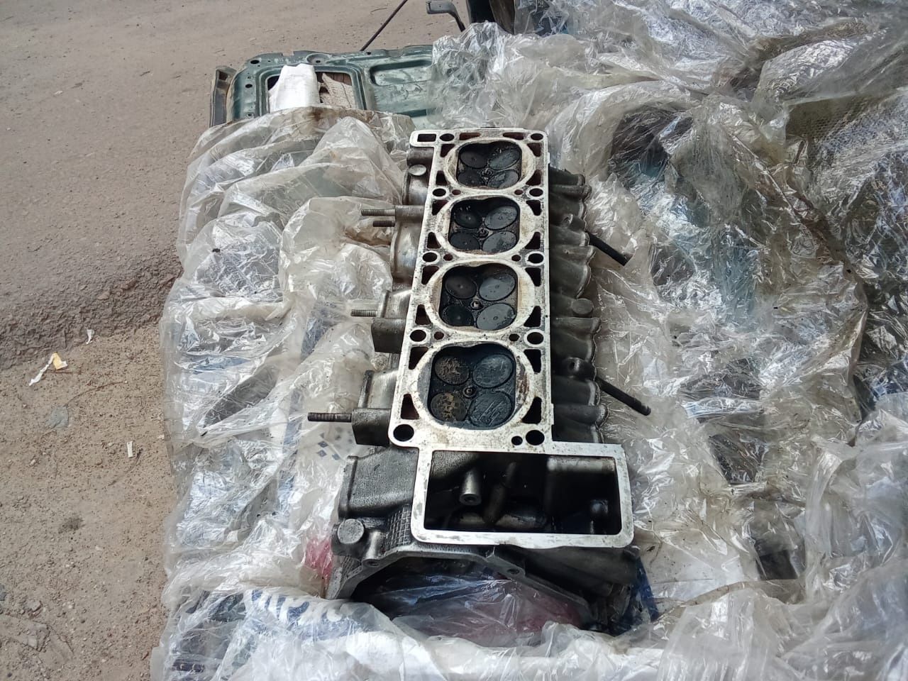 Продам головку от Газели.