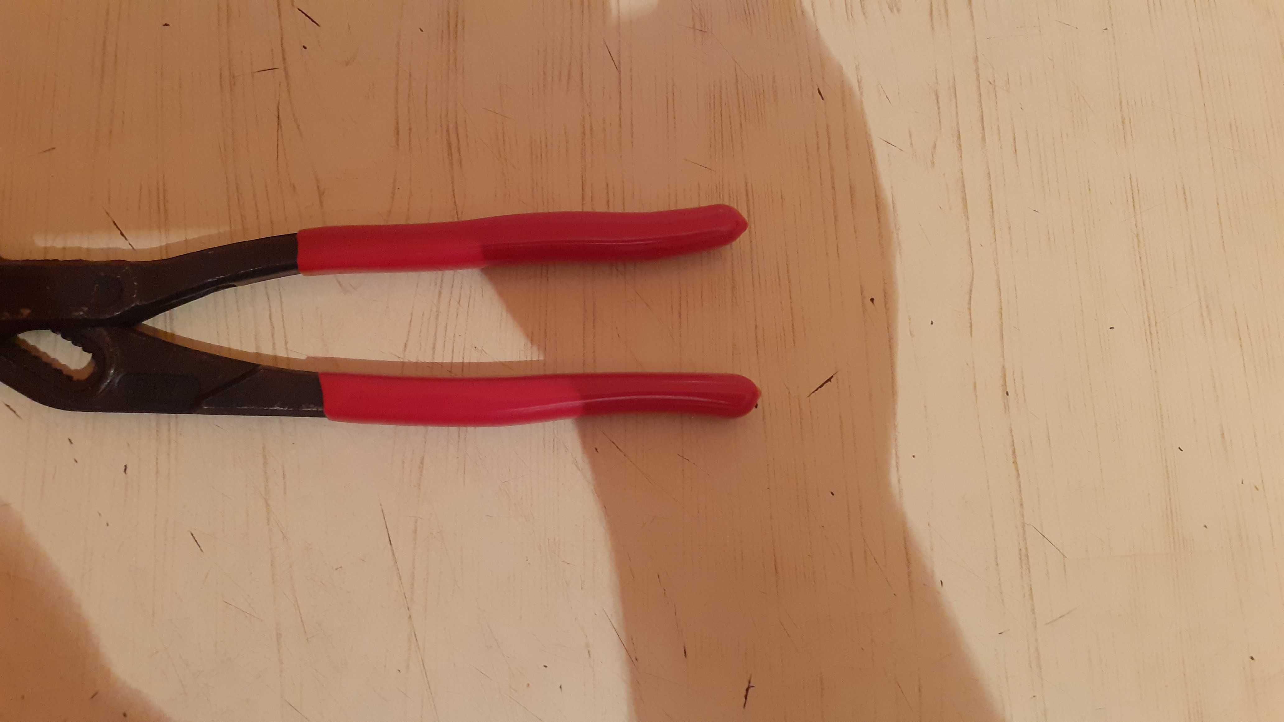 Продам плоскогубцы из высокопроч. инструм. стали (сделано в Германии)