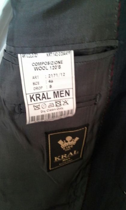 Срочно продам мужской костюм