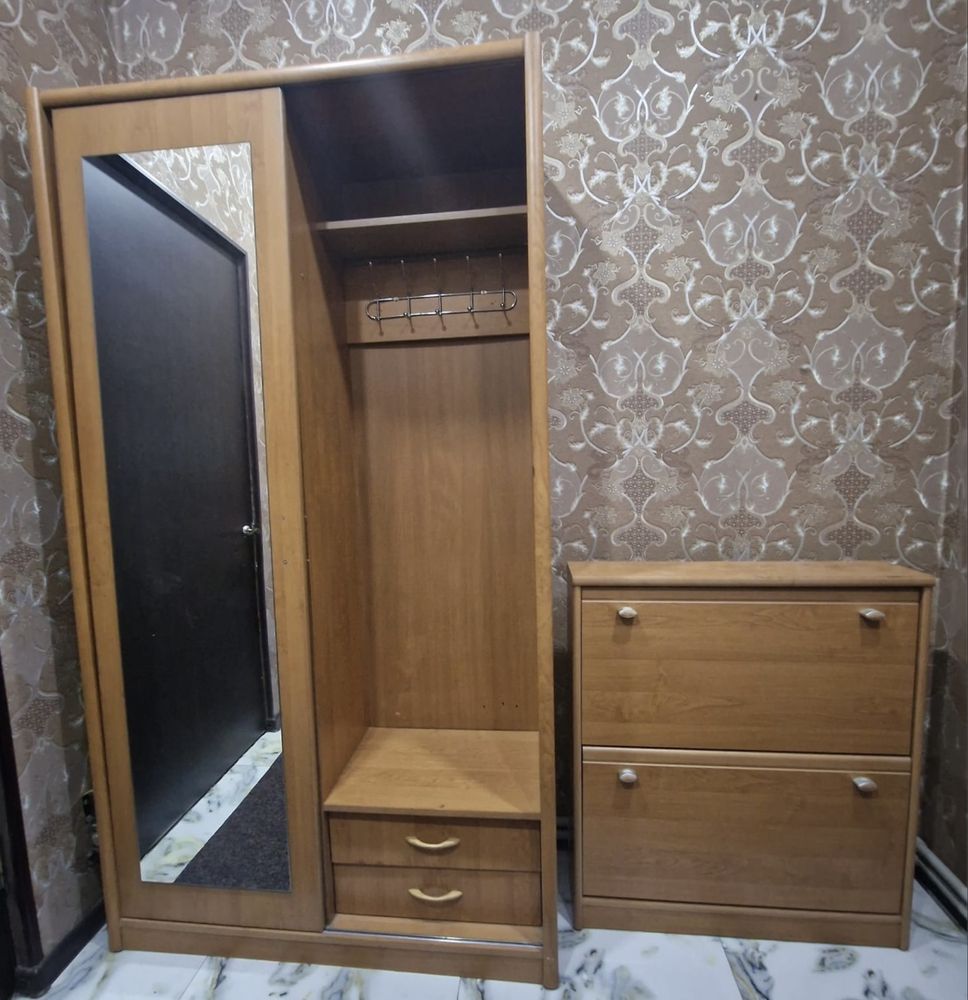 Срочно продам Шкаф