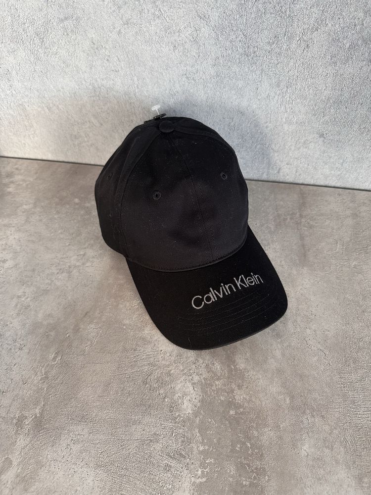 Классные бейсболки Calvin Klein (оригинал с офиц.сайта)