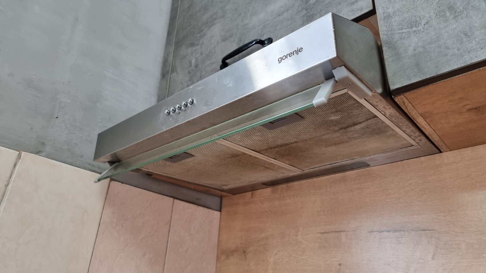 Продам кухонную вытяжку gorenje