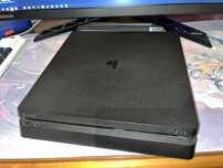 Продам Playstation 4 Slim 1TB + 2 геймпада(джойстика)