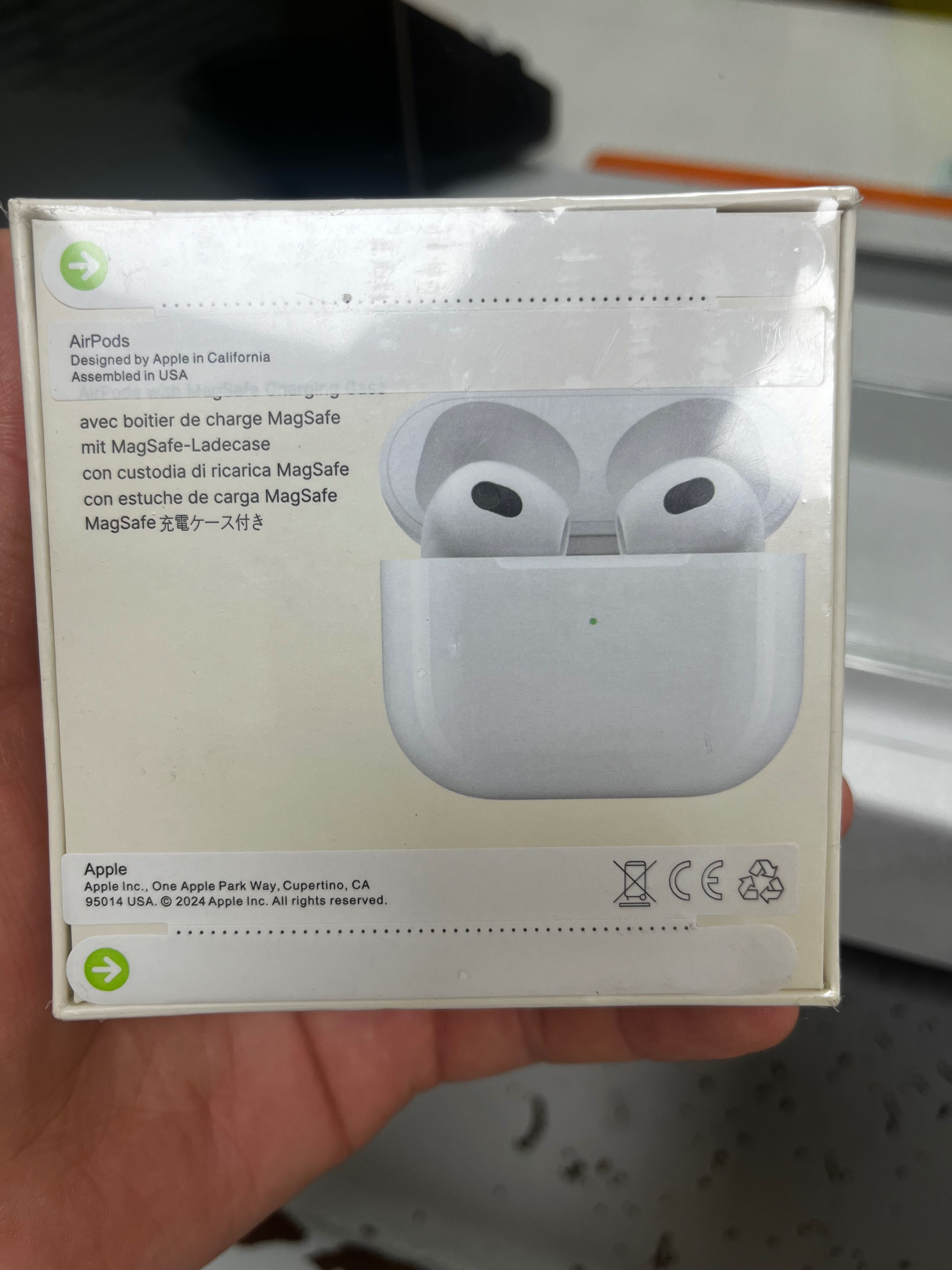 Беспроводные наушники AirPods 3