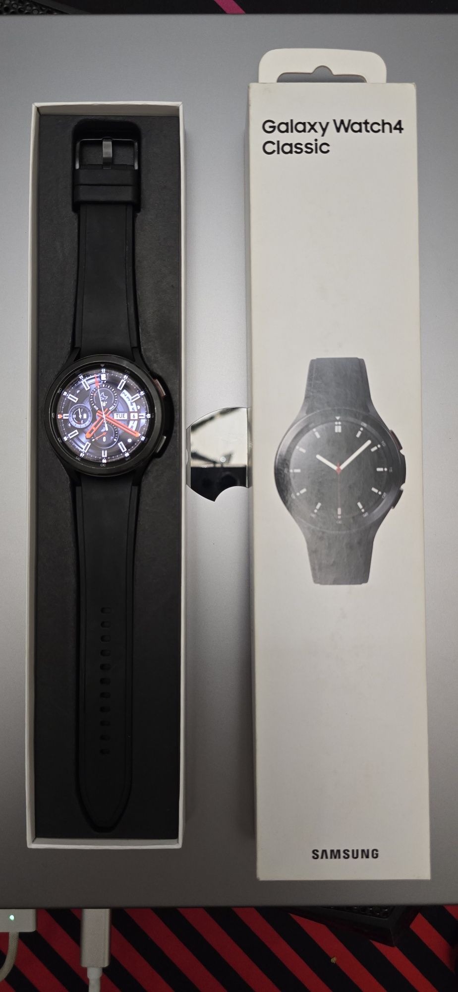 Смарт-часы Samsung Galaxy Watch 4 Classic SM-R890NZKACIS 46 мм