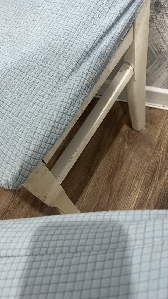 Продам стулья есть чехол