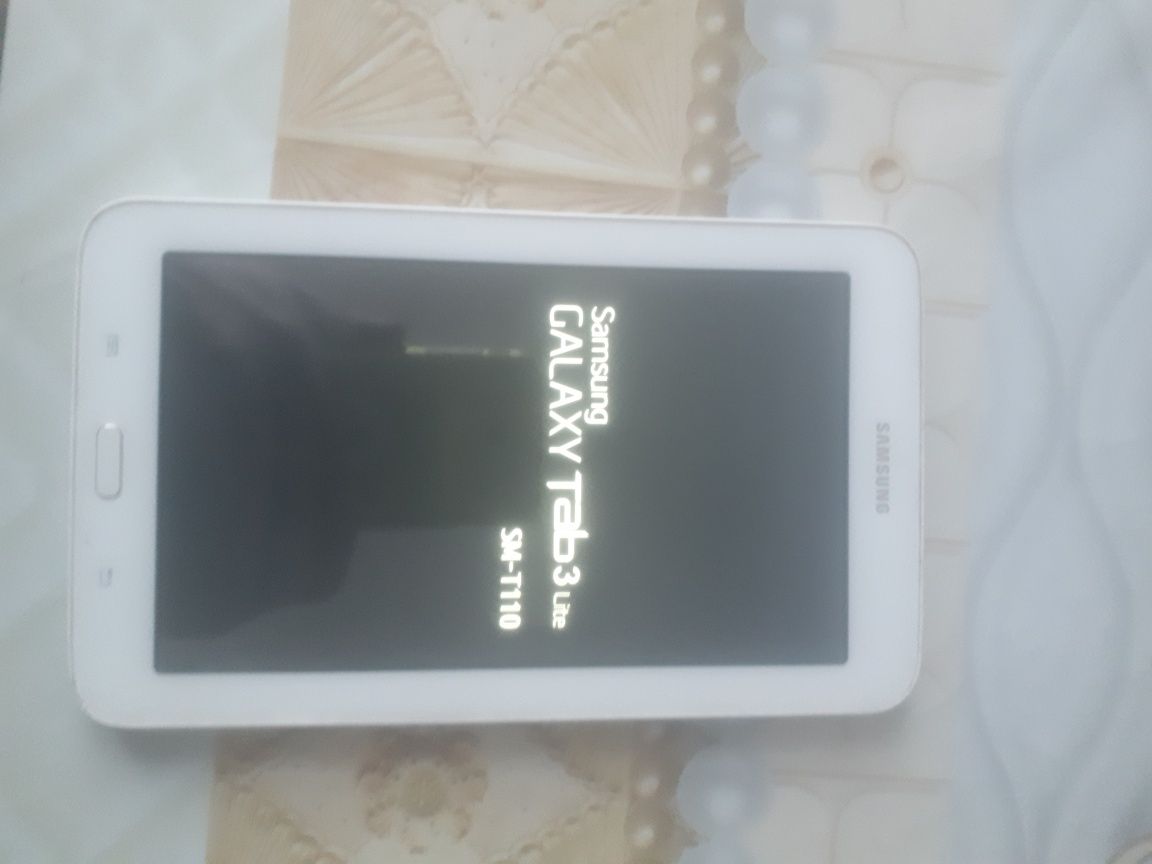 Продам сотовые телефон Inoi.