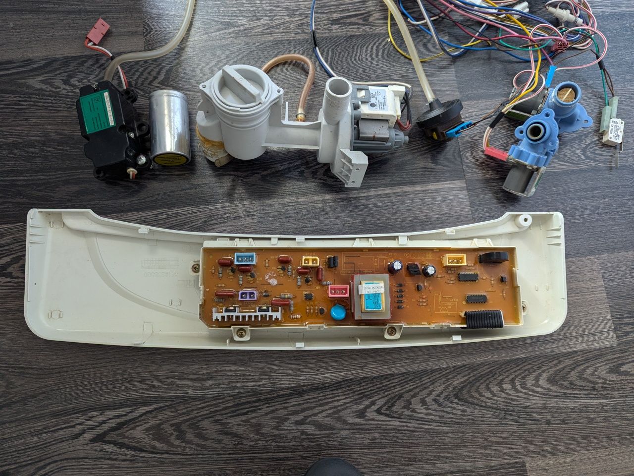 Запчасти для стиралки Daewoo DWF-750WPS.