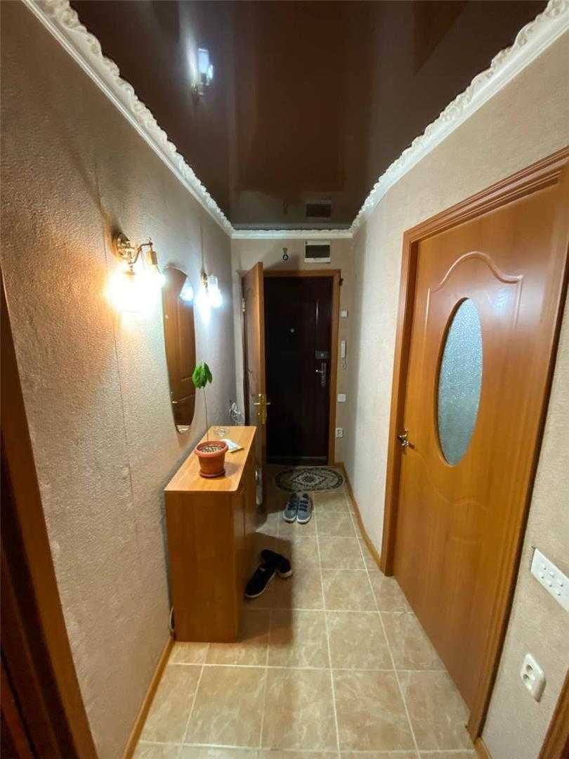 Апартаменты 2 комн. в 7 микр.-не  рядом с СМ "Корзина"