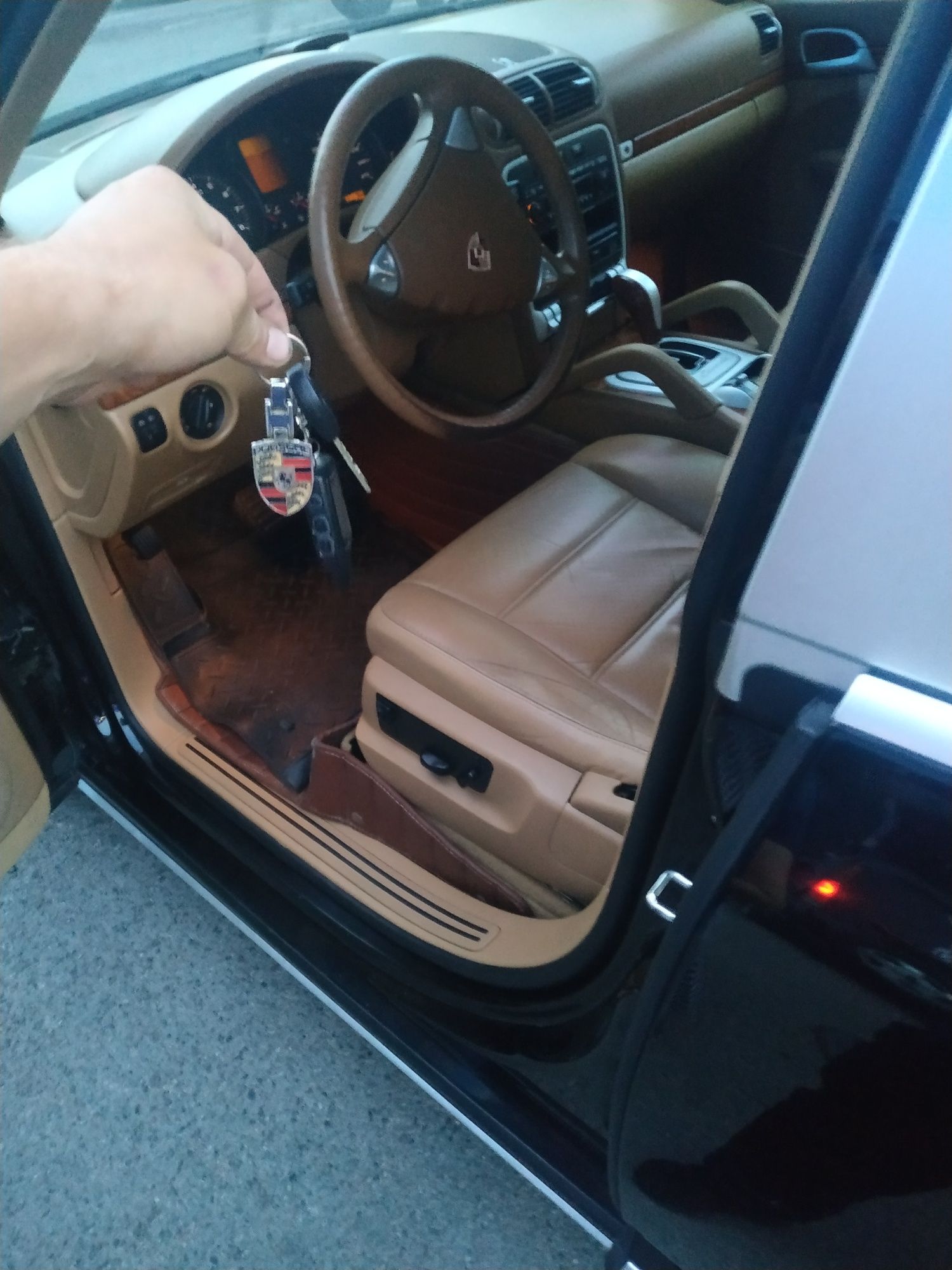 Вскрытие автомобилей/открыть машину/Вскрытие авто/ремонт замков/ключи