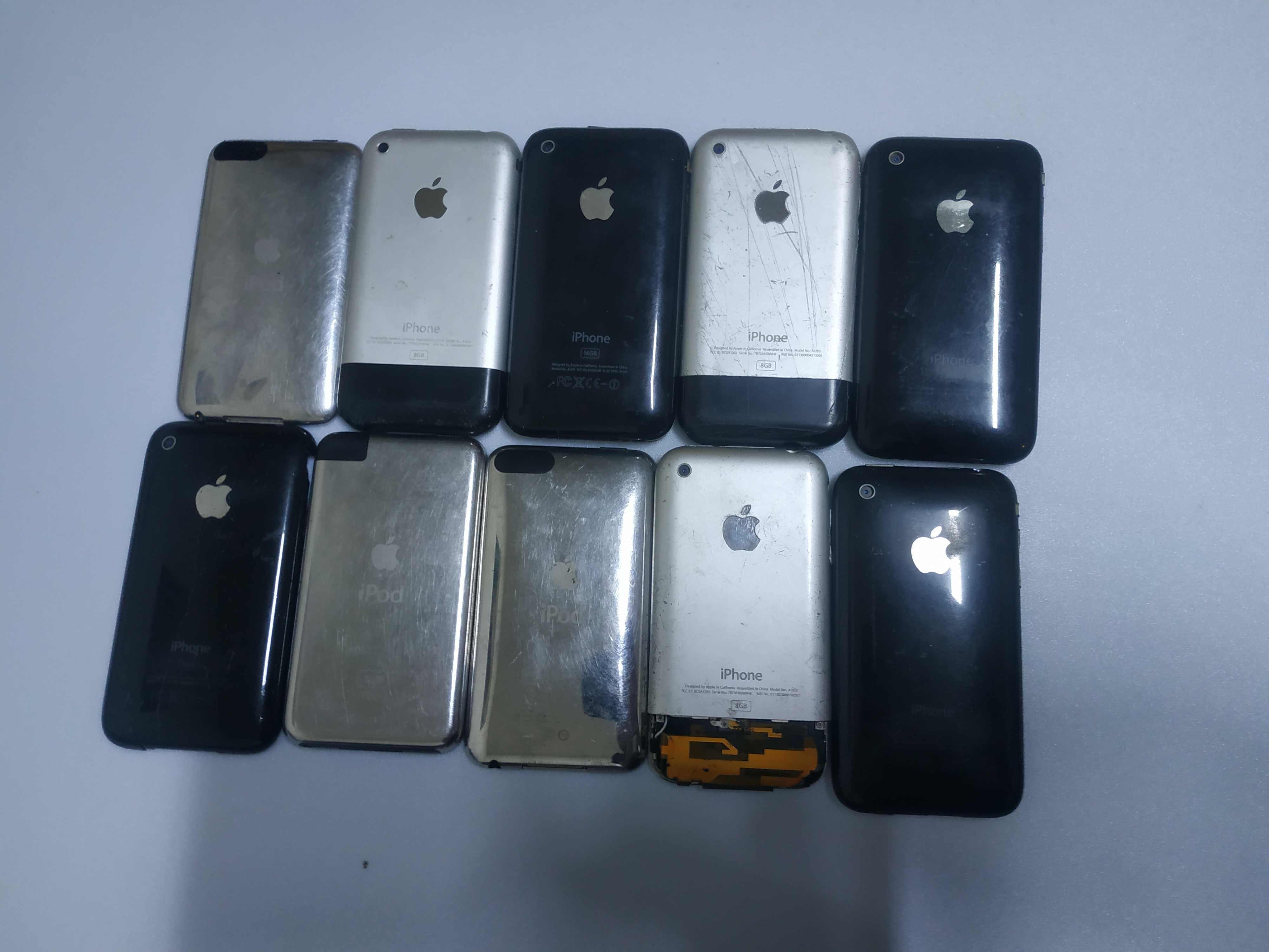 Продам iPhone 2 на запчасти