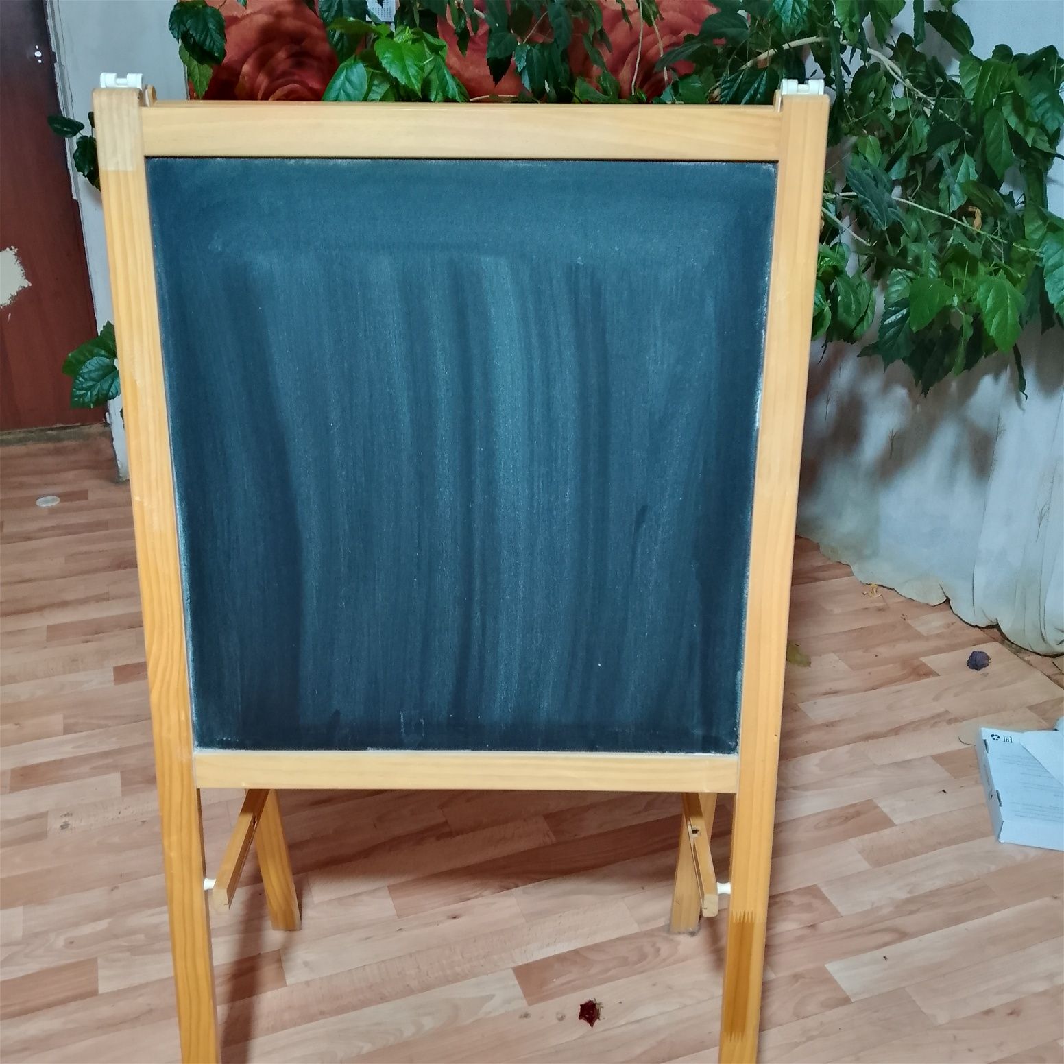 Продам детский мольберт
