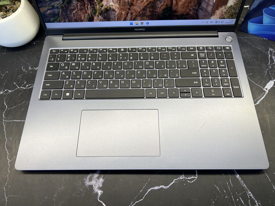 Ноутбук бизнес класса HUAWEI MateBook D16 | Core i5-1240P | 16GB | 512