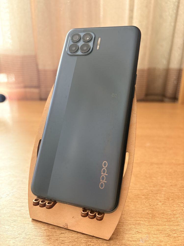 Oppo reno 4 lite
