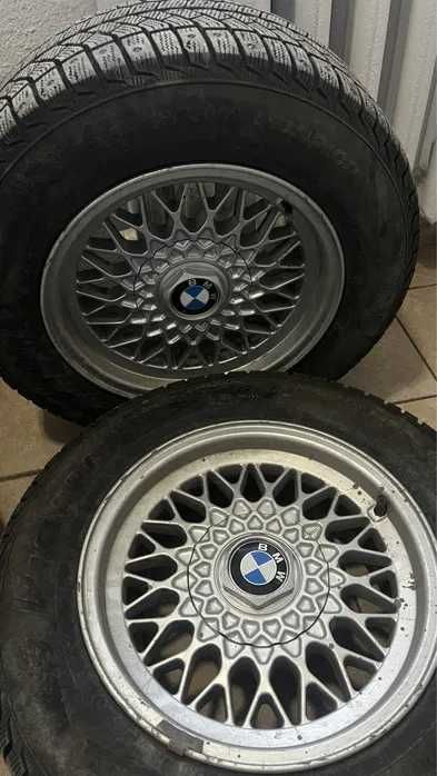 Продам шипованные шины Viatti 205/65r15 с титановыми дисками BMW