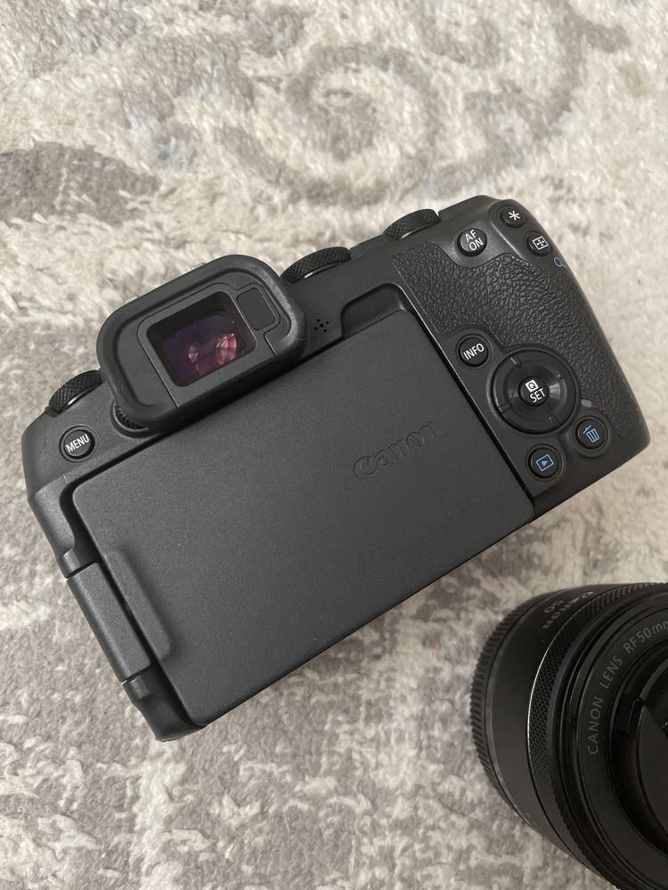 Фотокамера Canon EOS RP Body