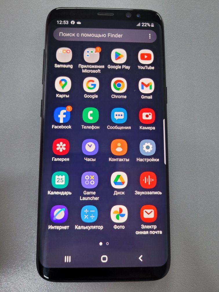 Продается компактный флагман Samsung s8 64g